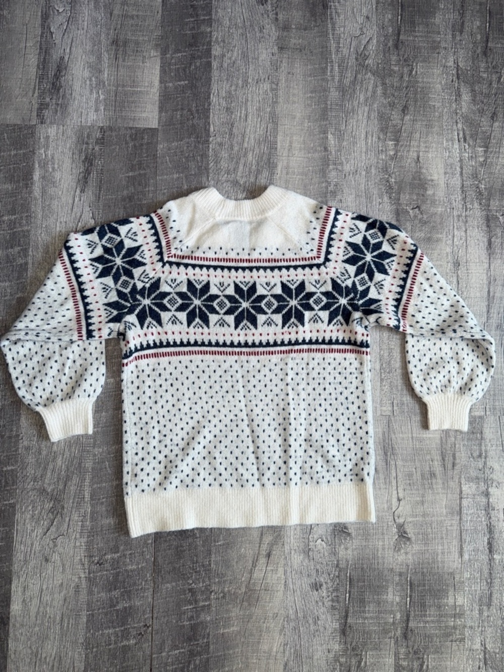 Abercrombie & Fitch Snowflake Pattern Fair Isle Sweater - Picture 2 of 6